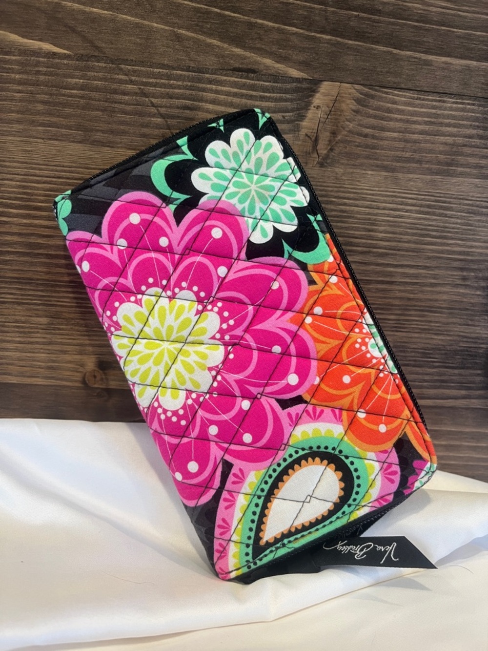 Vera Bradley Ziggy Zinnia Accordion Wallet - Picture 3 of 10